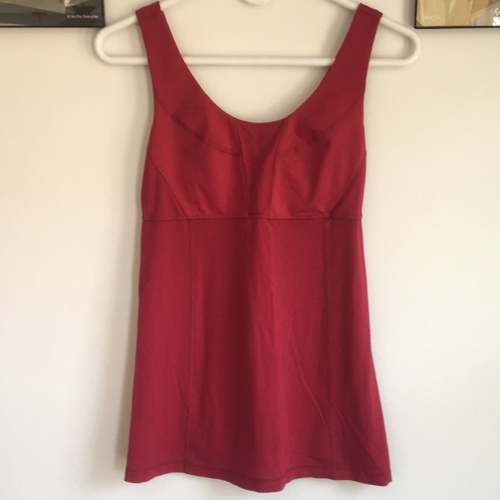 Lululemon top